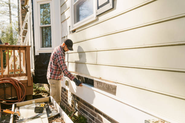 Trusted Emergency Siding Repair service in East Canton, OH - Creative Siding